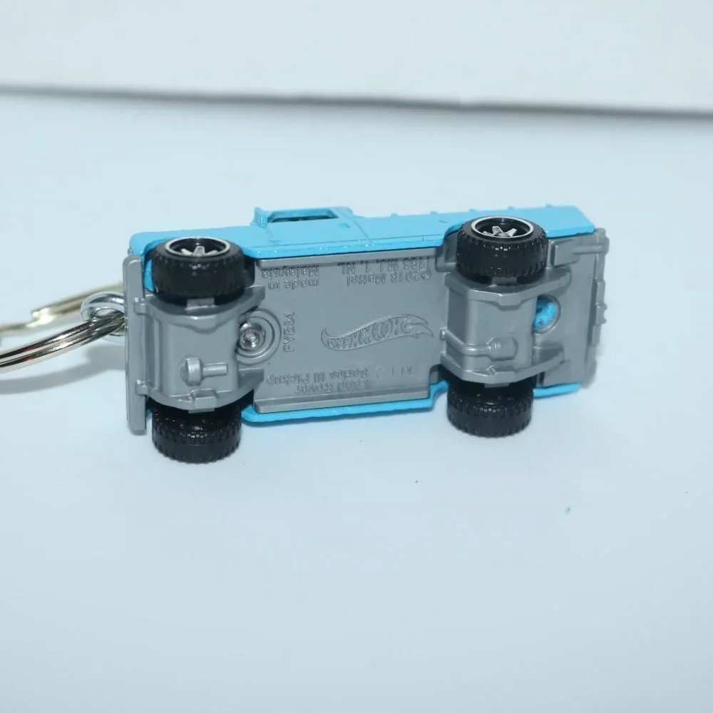 Hot Wheels Hot Trucks '74 Land Rover truck CUSTOM keychain